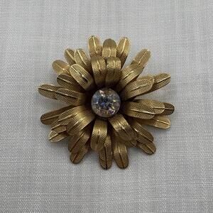 Vintage Gold Tone Flower Brooch Large Textured Petals Aurora Borealis Rhinestone